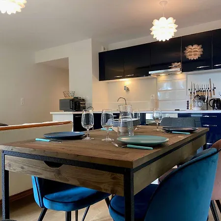 Apartmán Beau T3 A Les Pins Avec Terrasse, Garage Et Proche Commerces - Fr-1-245-175 *