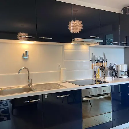 Beau T3 A Les Pins Avec Terrasse, Garage Et Proche Commerces - Fr-1-245-175 Apartmán La Baule